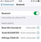 In den Bluetooth-Einstellungen des Smartphones muss der Lautsprecher einmalig mit dem Sender verbunden werden. Dieser Vorgang heißt PairingPaarung In den Bluetooth-Einstellungen des Smartphones muss der Lautsprecher einmalig mit dem Sender verbunden werden. Dieser Vorgang heißt Pairing.