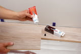 Laminat verlegen – Klickverbindung abdichten