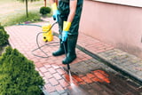 Pflastersteine reinigen mit dem Hochdruckreiniger