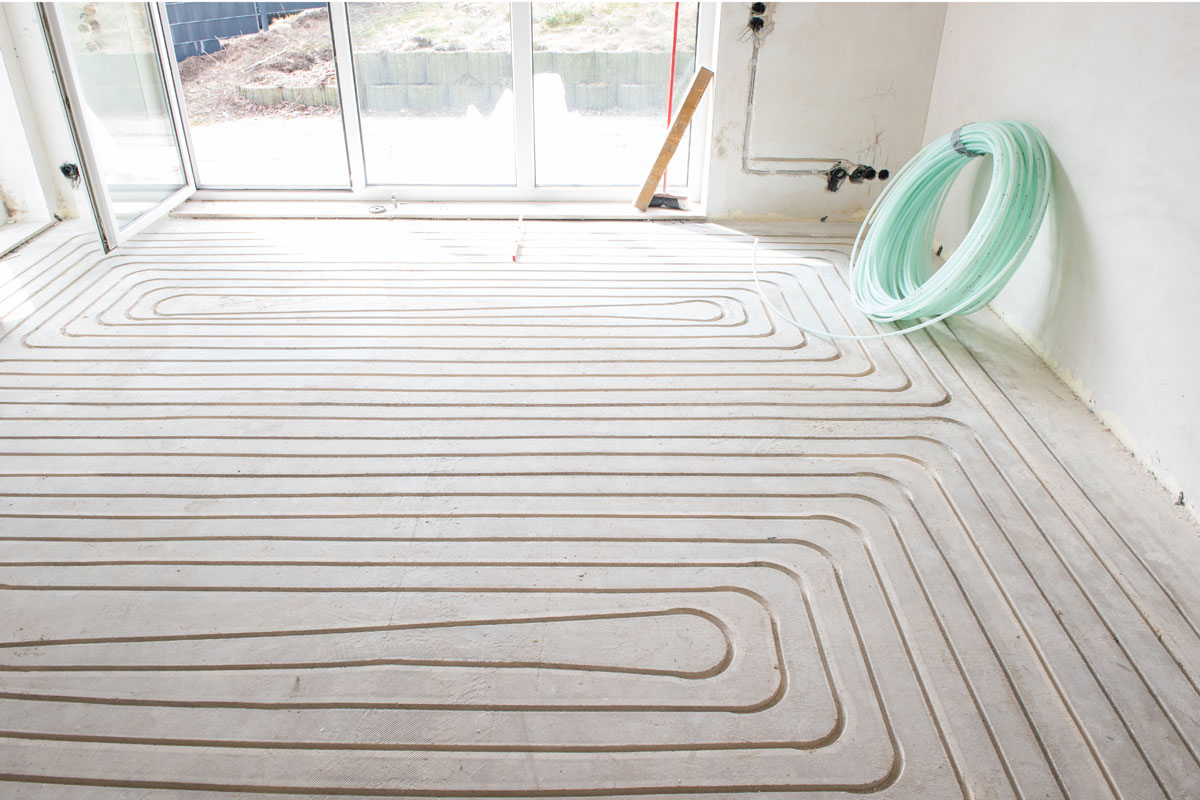 Boden mit Fräsrille für Fußbodenheizung