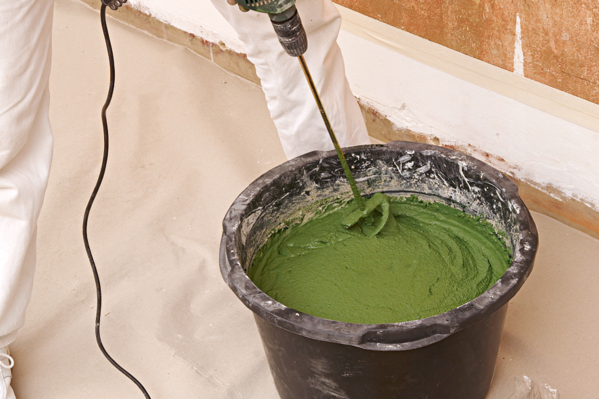Tadelakt - Farbpigment einrühren