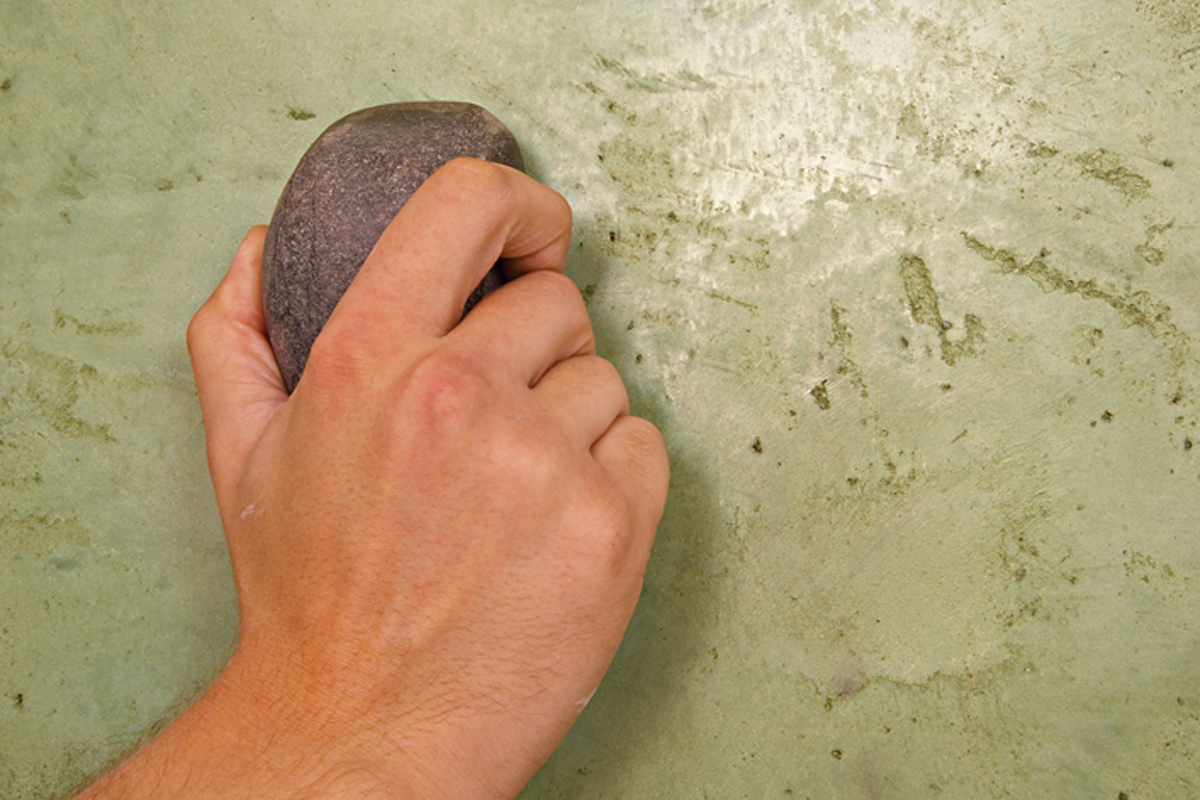Tadelakt -Fläche polieren