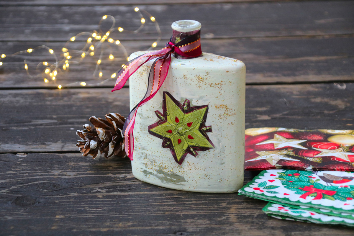 Serviettentechnik auf Glas-Flasche
