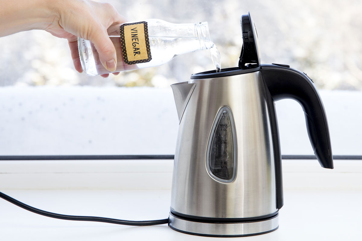 Wasserkocher mit Essig entkalken