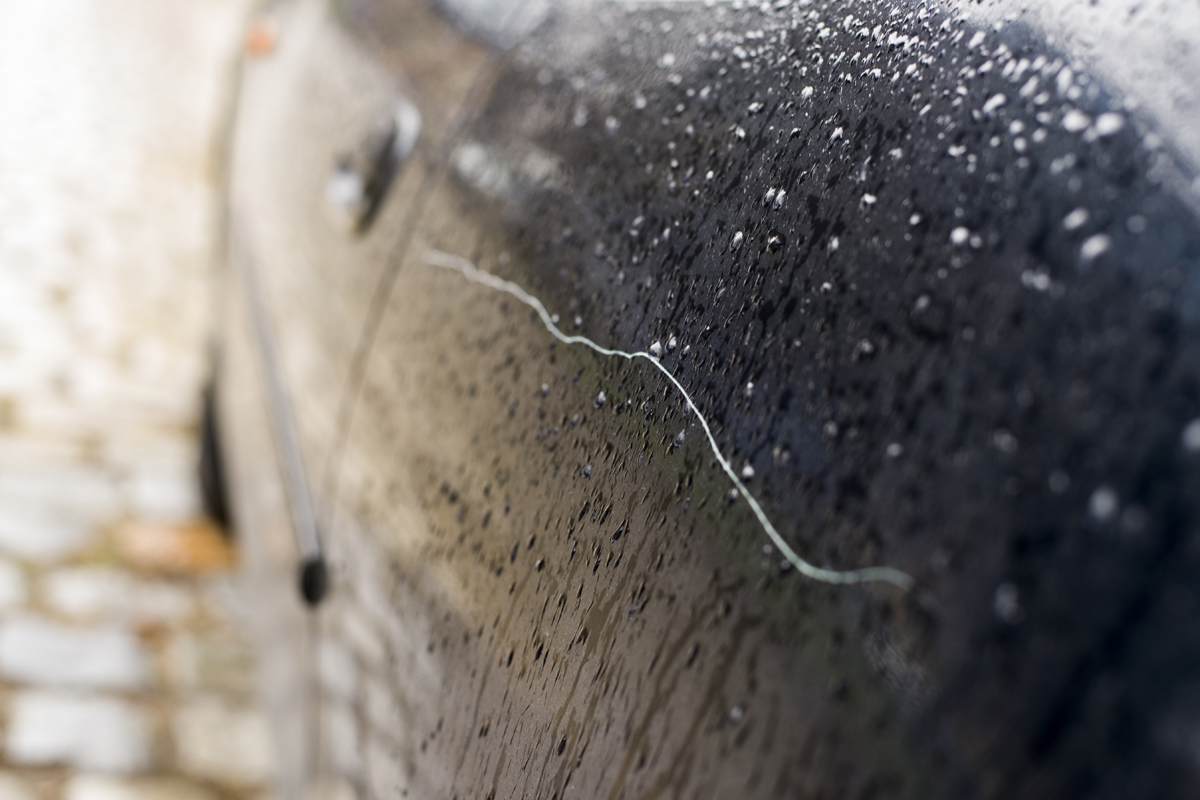 Kratzer im Lack entfernen