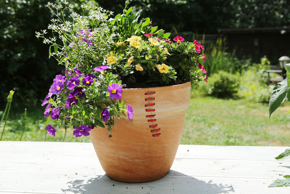 Riss in Blumentopf reparieren