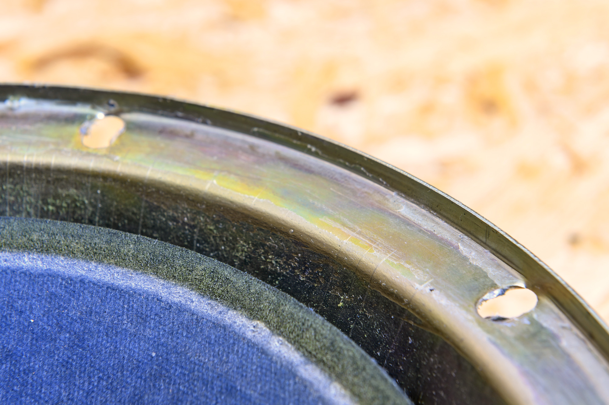 Kleberreste gründlich entfernen