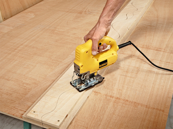 Frontplatte aufsägen